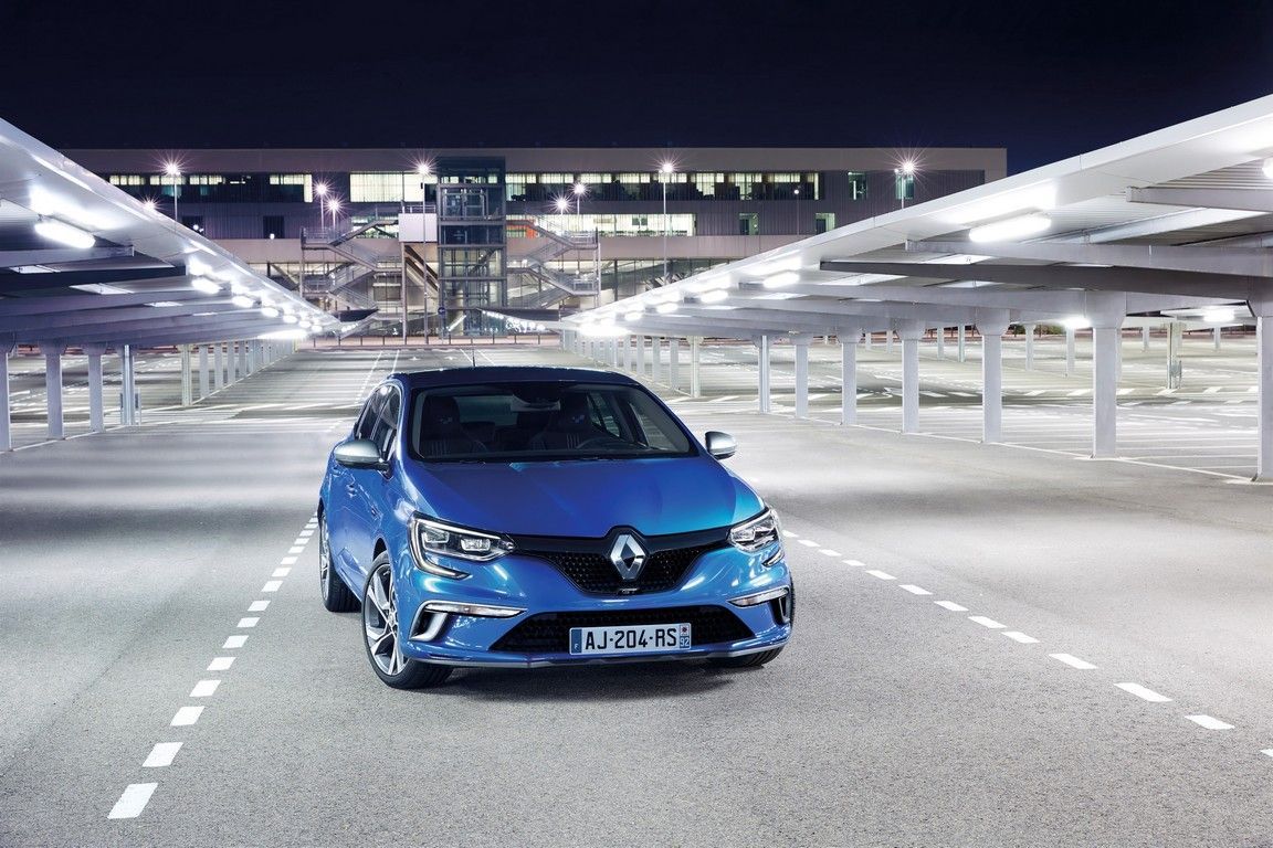 All-New Renault Megane Shows its Face