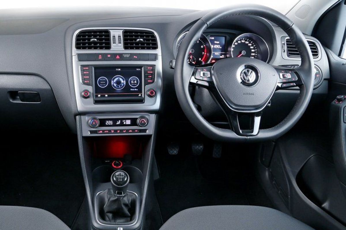 Volkswagen Bluemotion (2015) Review