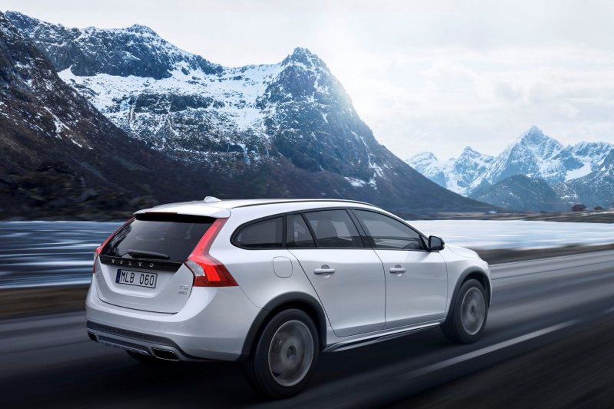 Volvo V60 Cross Country Now in South Africa
