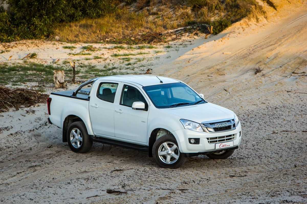 Isuzu KB 250 D-TEQ Double Cab 4x4 LE (2015) Review