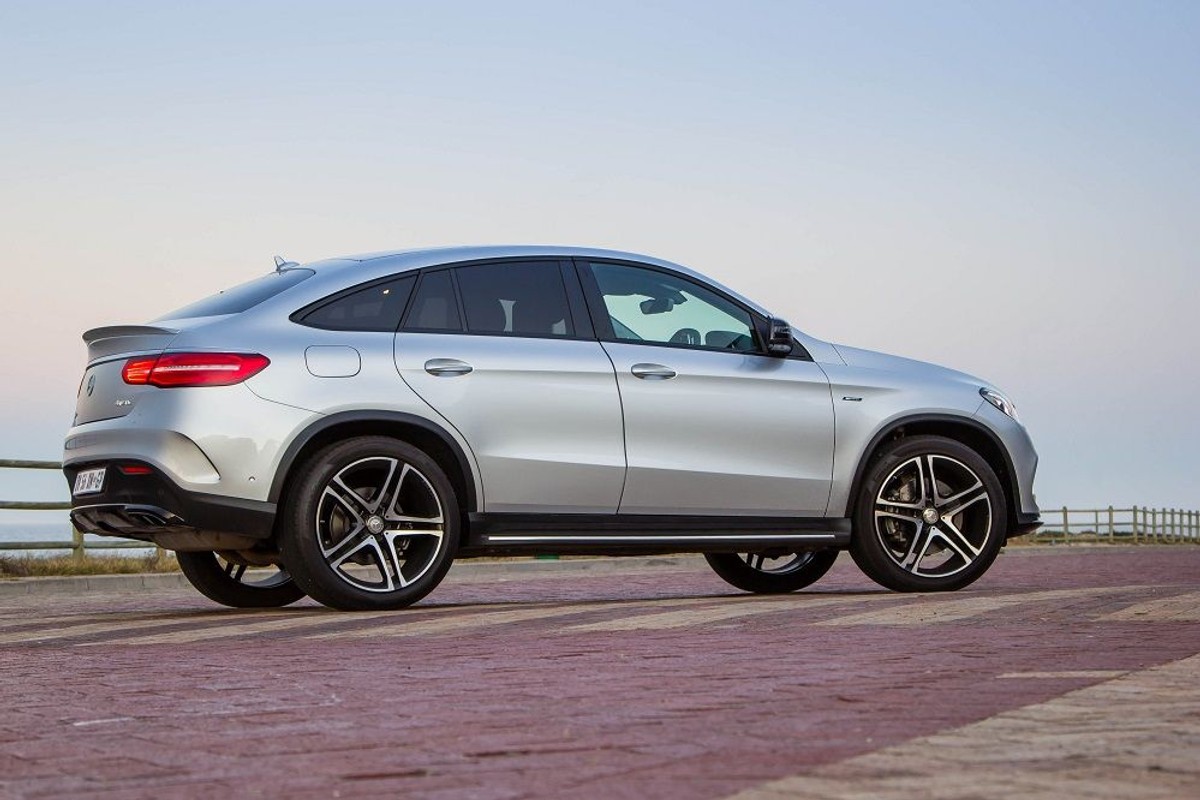 Mercedes-Benz GLE450 AMG Coupe (2015) Review