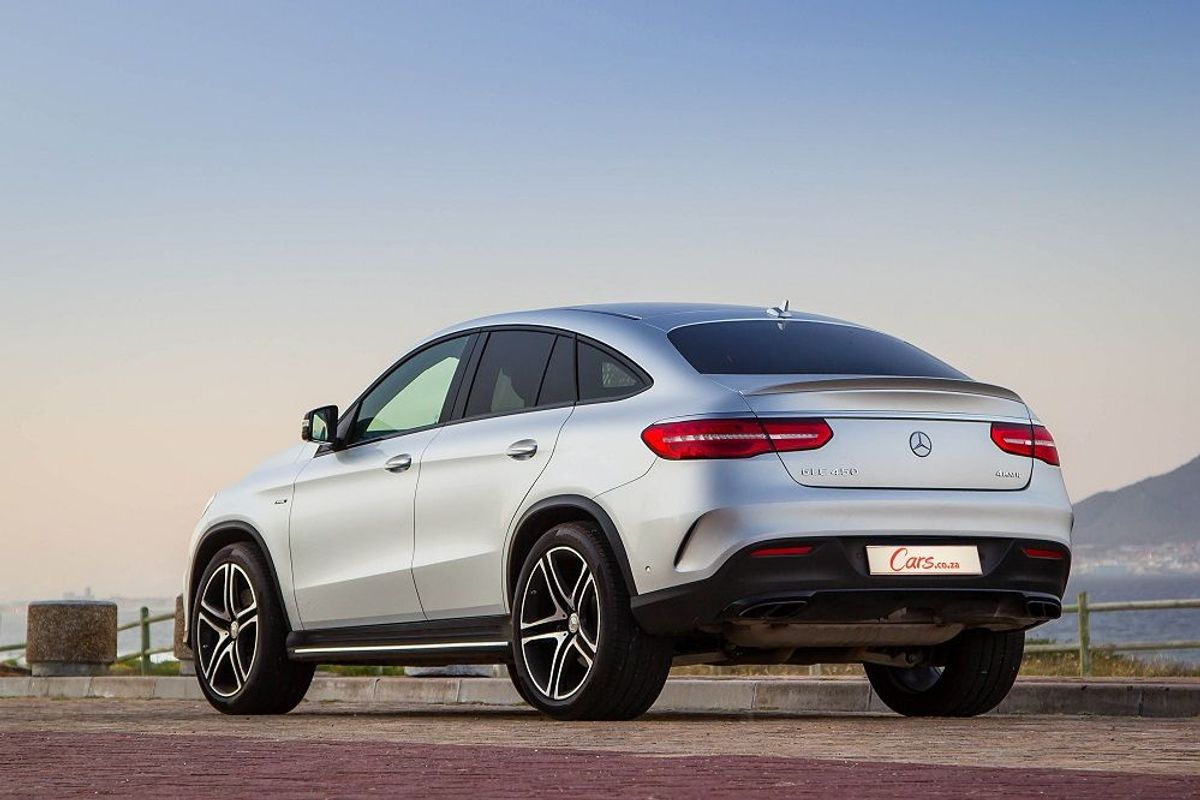 Mercedes-Benz GLE450 AMG Coupe (2015) Review