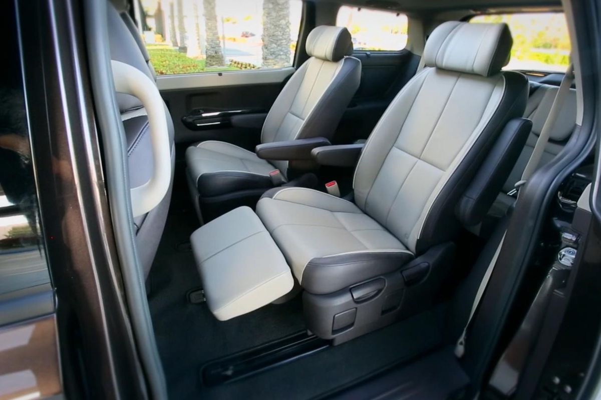 Kia Grand Sedona Review Is This SA s Best Family Car? (Video)