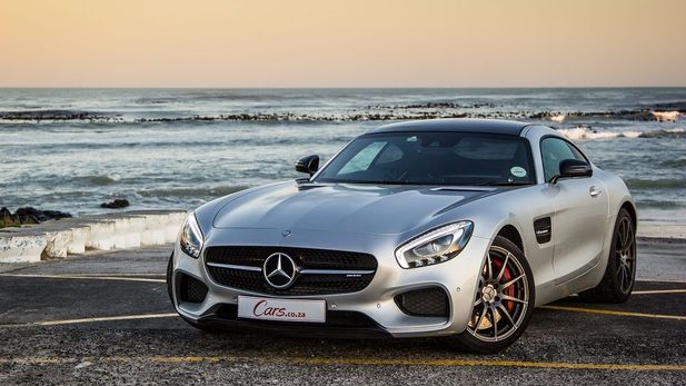 Mercedes-AMG GT S (2015) Review