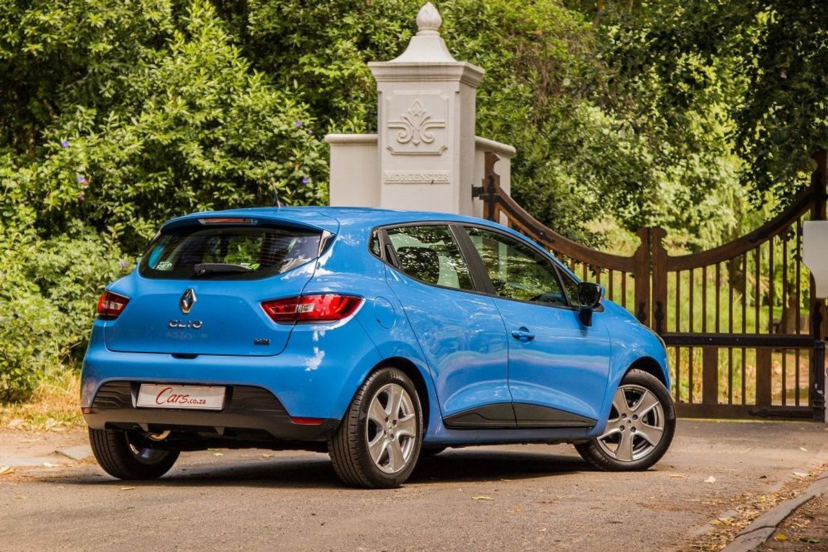 Renault Clio 1.2 EDC (2015) Review