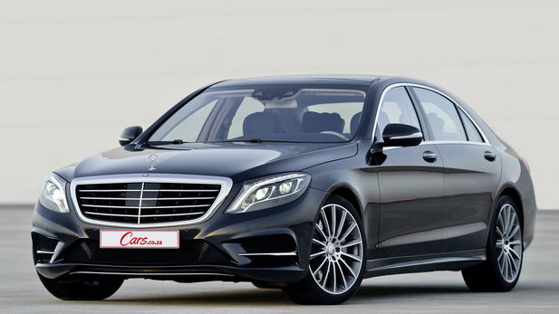 Mercedes-Benz S500 - Best First Class Car