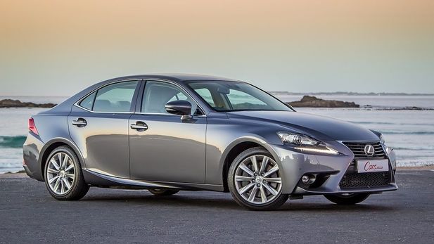 Lexus IS 200t (2015) Review