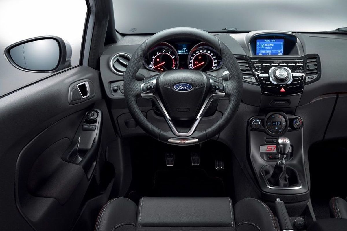 Hotter Ford Fiesta ST200 Revealed