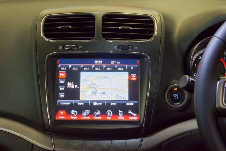 Dodge Journey 3.6L Crossroad (2016) Review - Cars.co.za News