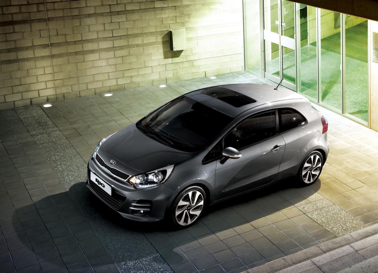 Kia adds stylish three-door model to Rio range