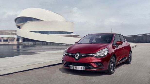Facelifted Renault Clio (2016) Revealed