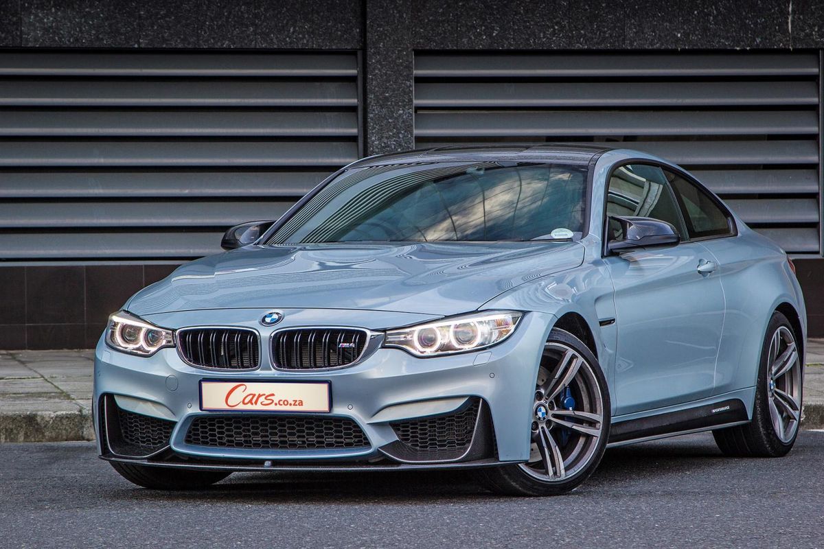 BMW M4 M-DCT with M Performance Parts (2016) Review