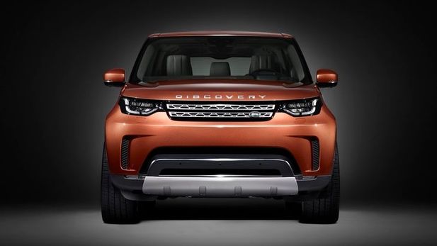2017 Land Rover Discovery First Official Photo