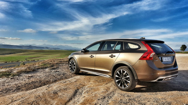 Extended Test: Volvo V60 Cross Country D4 AWD (with video)