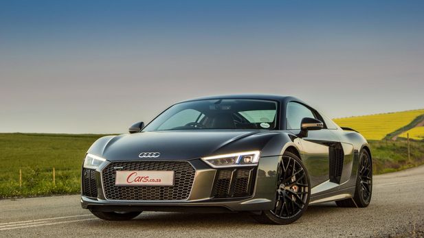 Audi R8 V10 Plus (2016) Review