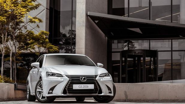 Lexus adds Local Updates to Range