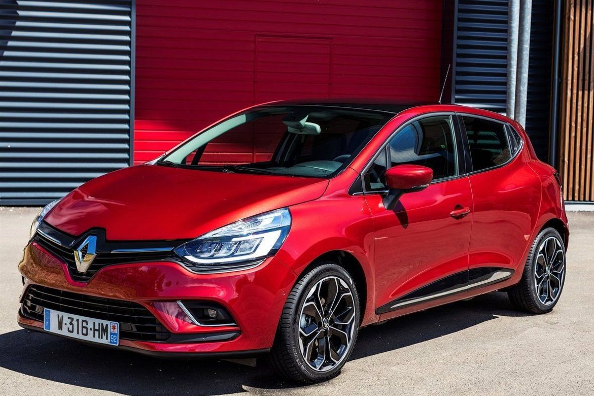 virtueel kubiek slachtoffers Facelifted Renault Clio (2016) First Drive