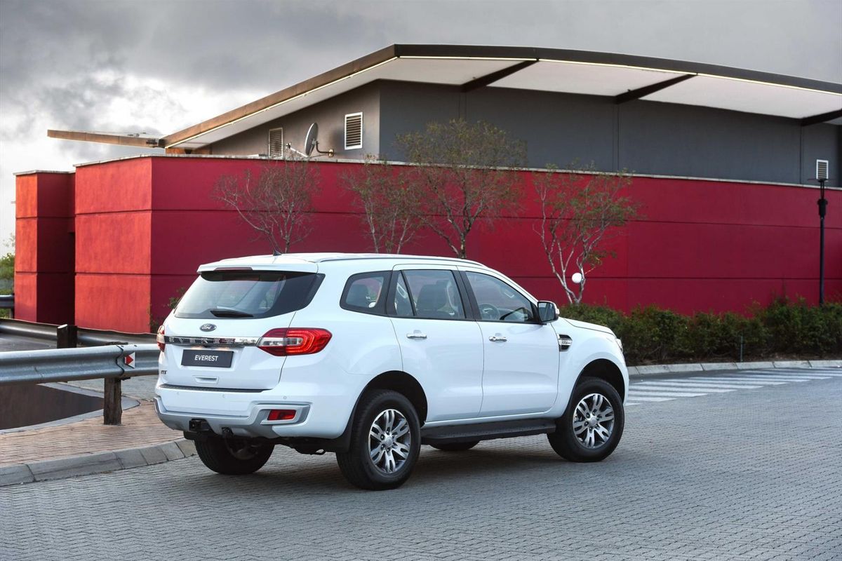 Ford Everest 2.2 (2016) First Drive