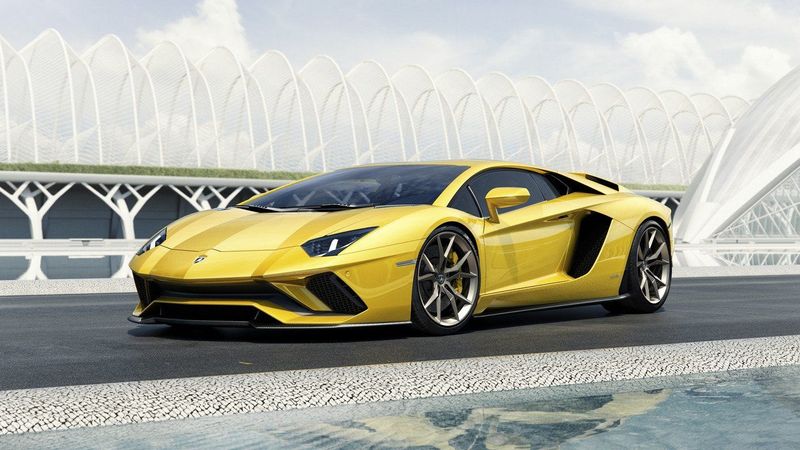 Lamborghini Aventador S Revealed