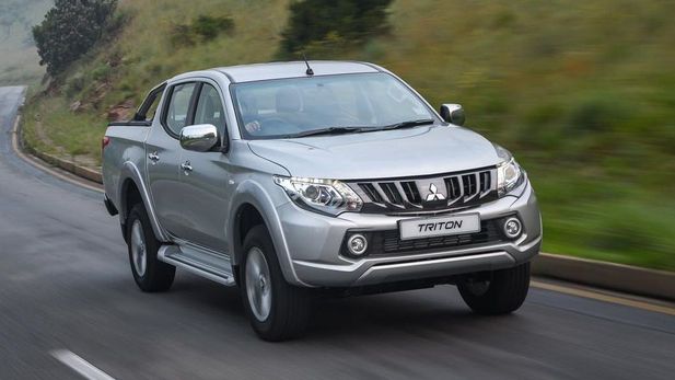 Mitsubishi Triton (2017) - Meet its Rivals