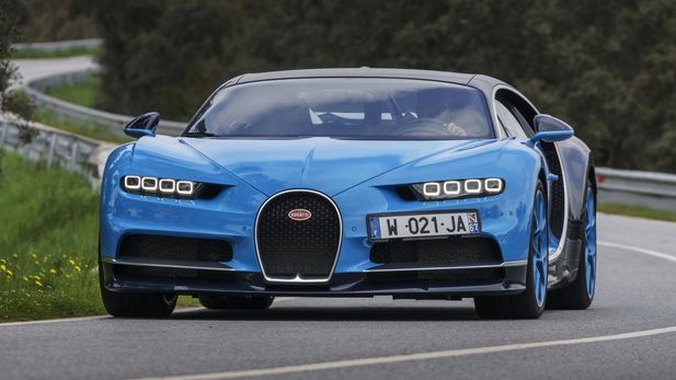 Bugatti Chiron (2017) International First Drive