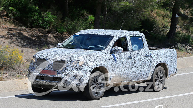 Spy Shots: Mercedes-Benz X-Class