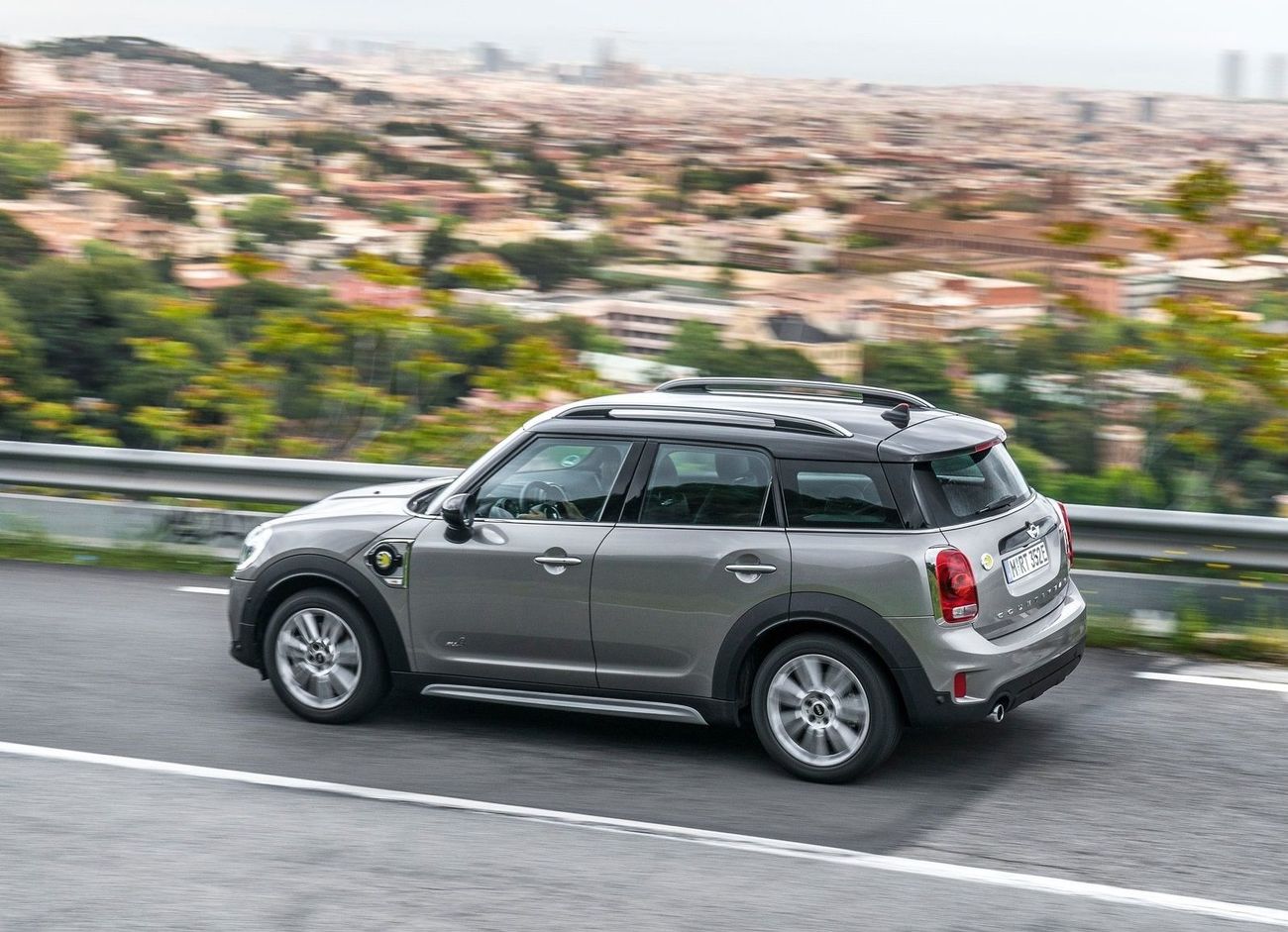 Mini Countryman Plug-in Hybrid Announced