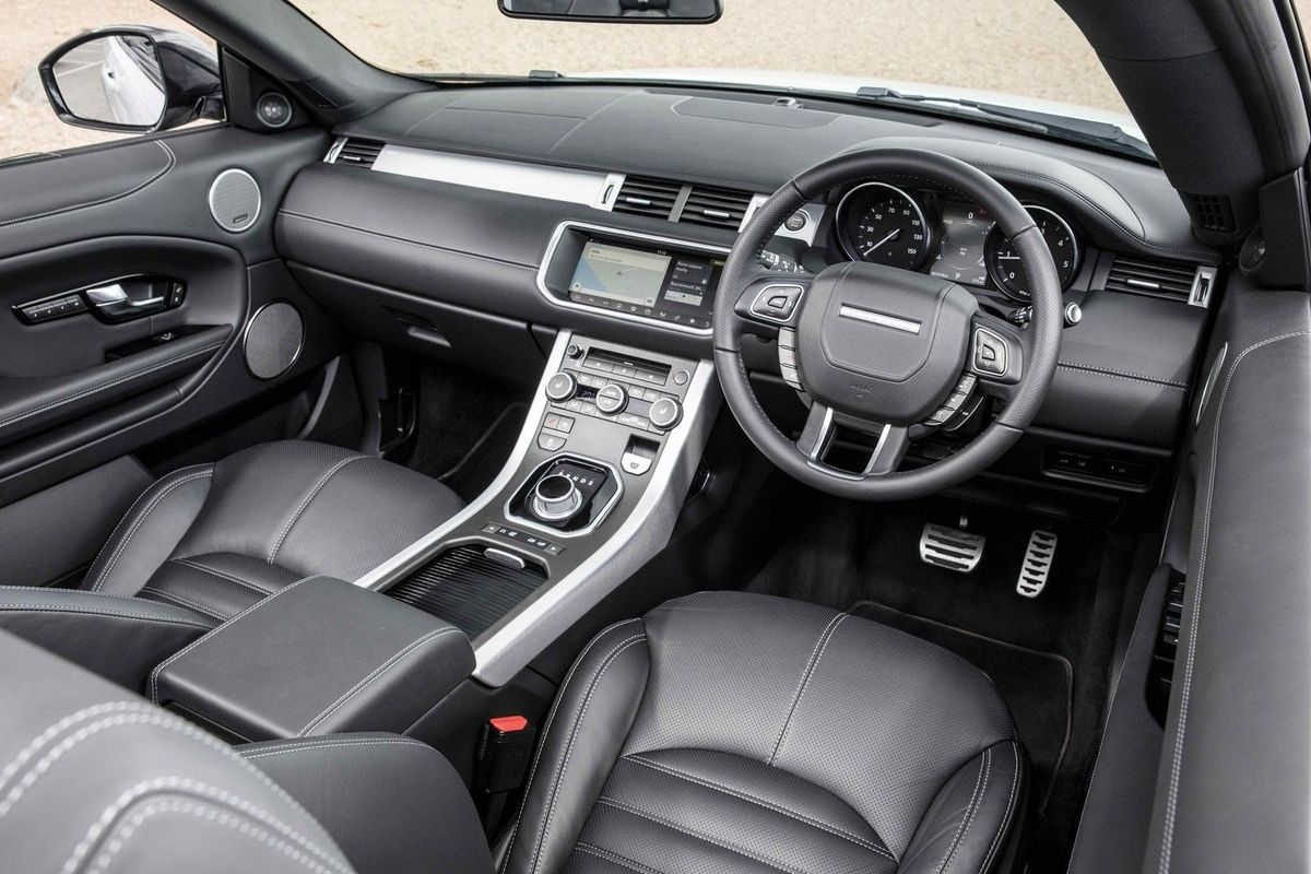 High-tech Range Rover Evoque II makes SA debut