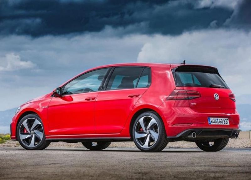 Revealed: Performance Pack for 2017 Volkswagen Golf GTI