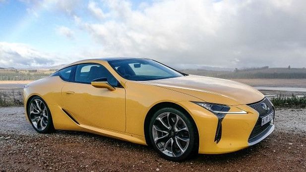 Lexus LC 500 (2017) Launch Review