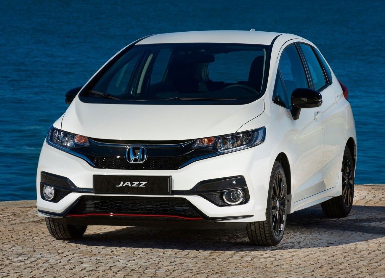 Facelifted Honda Jazz (2018) Revealed