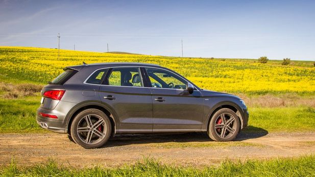 Audi SQ5 quattro (2017) Review