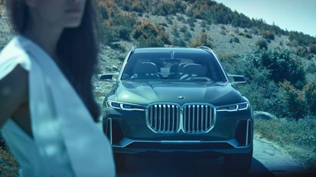 Luxury BMW Models Get New Logo