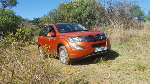 Mahindra XUV 500 2.2 CRDe W8 Auto (2017) Launch Review