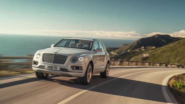 Bentley Bentayga Showcases new Hybrid