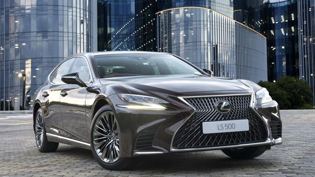 Lexus Luxury LS Lands in SA
