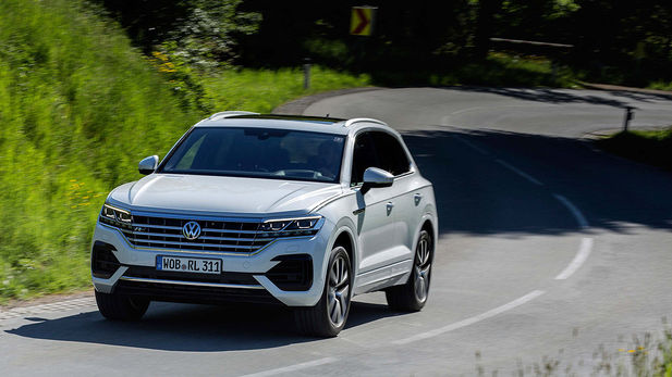 Volkswagen Touareg (2018) Specs & Price