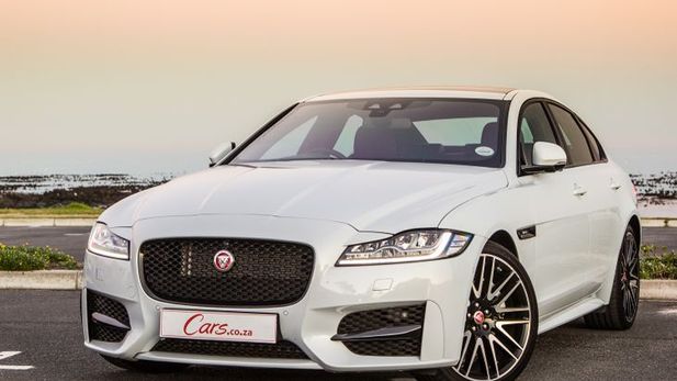 Jaguar XF 25t R Sport (2016) Review