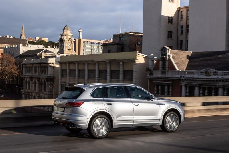 Volkswagen Touareg 2018 Launch Review