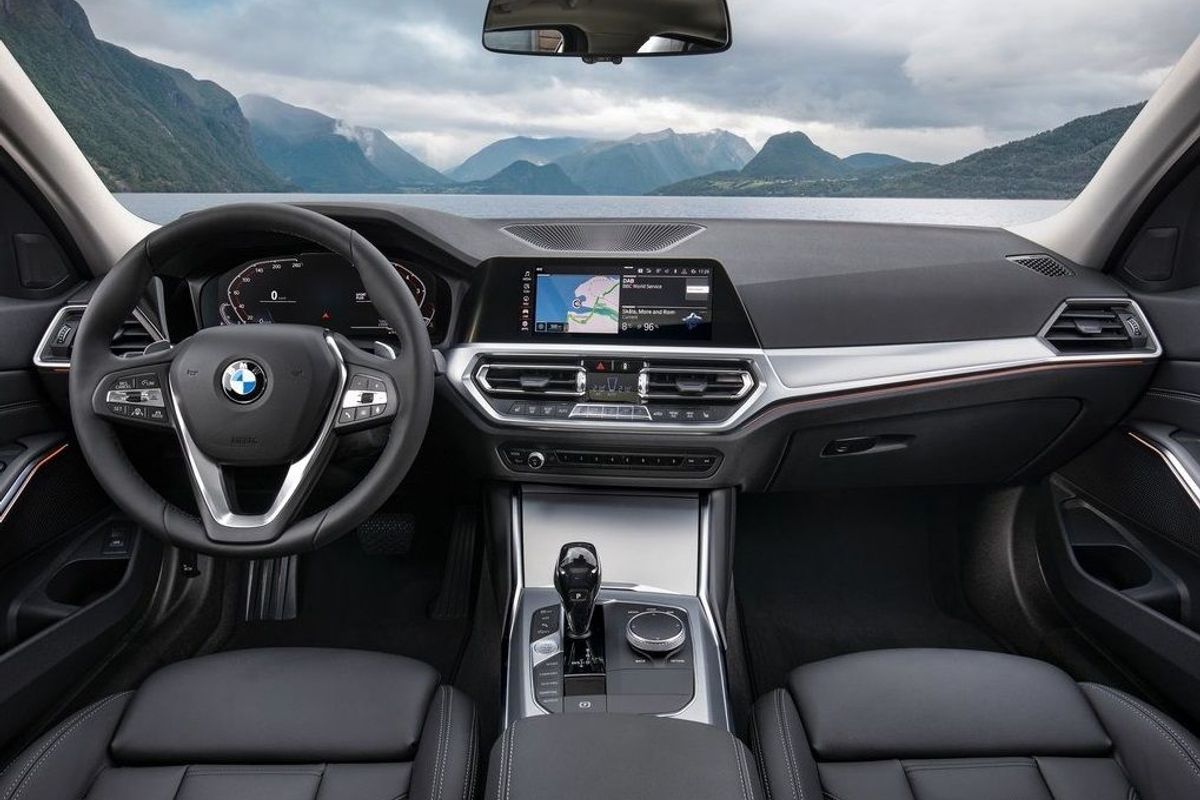 BMW Steers Digital Car Revolution [w/Video]