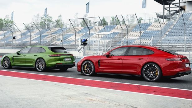 Porsche Panamera & Sport Turismo go GTS