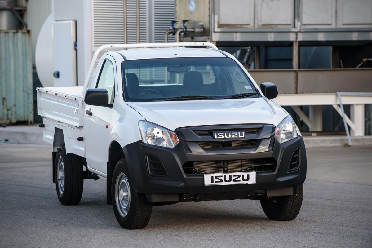 Isuzu DMAX (2018) Specs & Price