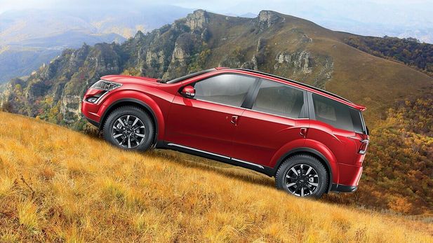 Mahindra XUV500 (2018) Specs & Price