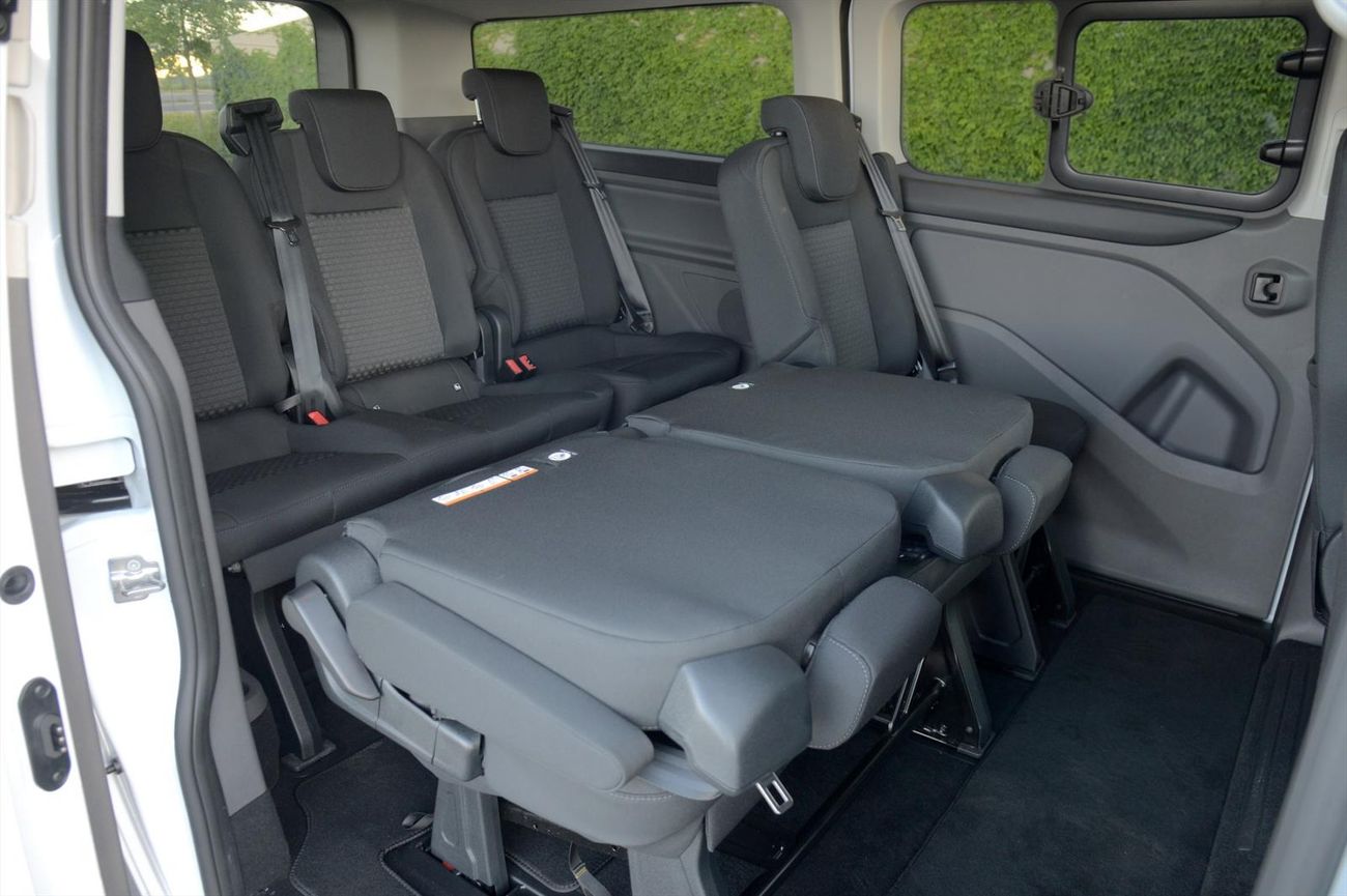 Ford tourneo custom 2018 sales interior