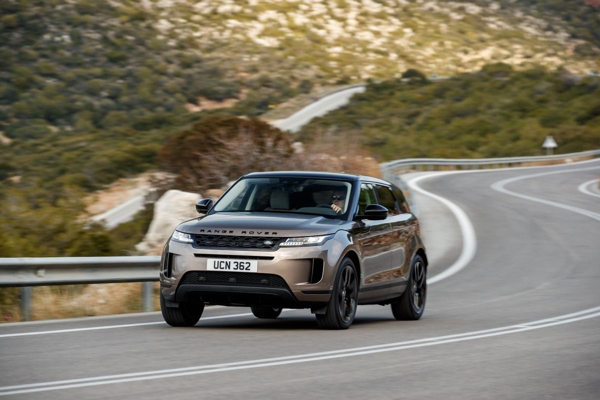 Range Rover Evoque (2019) International Launch Review