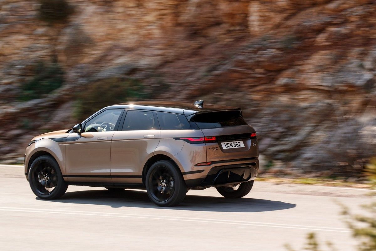 Range Rover Evoque (2019) International Launch Review