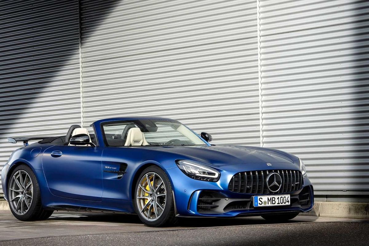 Mercedes-AMG GT R Roadster Revealed