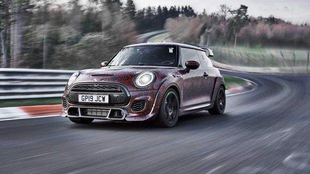 Mini JCW GP Smashes the Ring