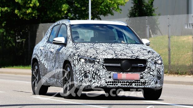Spy Shots: 2021 Mercedes-Benz GLA
