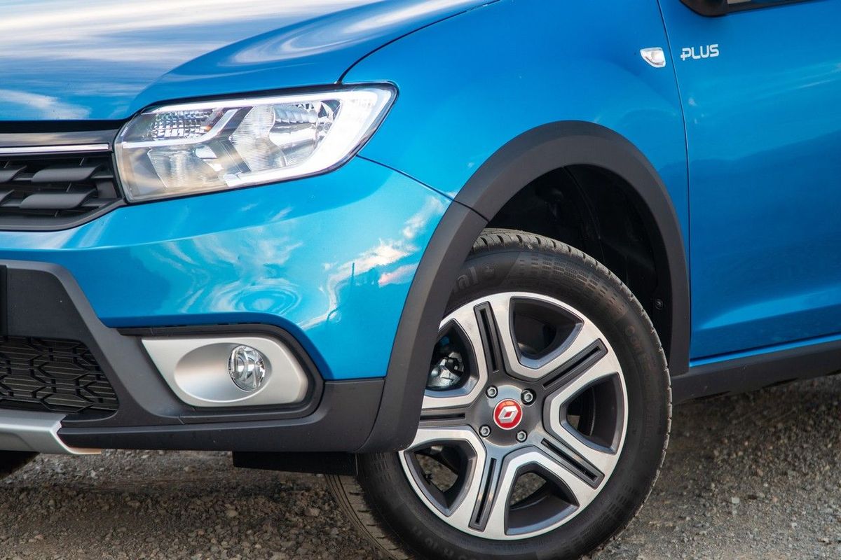 Renault Sandero Stepway Plus (2019) Review